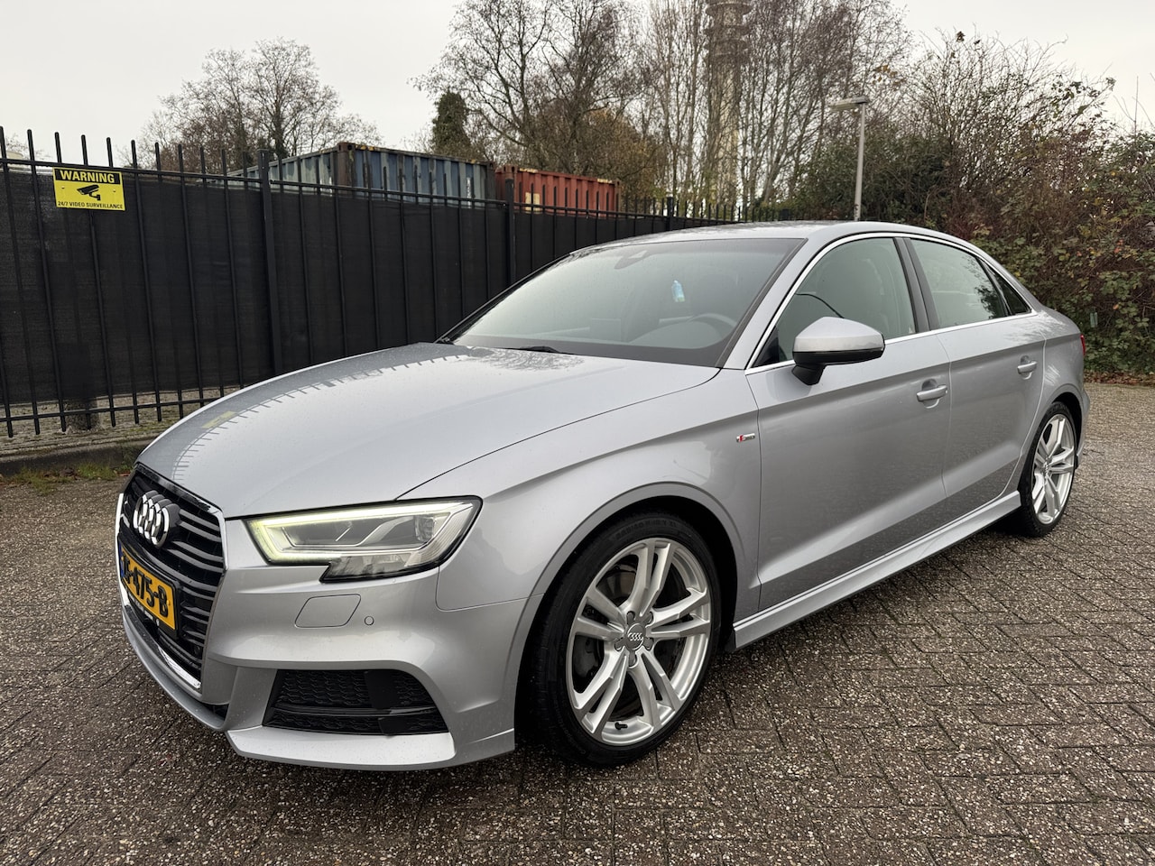 Audi A3 Limousine - 35 TFSI CoD Sport S Line Edition 35 TFSI CoD Sport S Line Edition - AutoWereld.nl