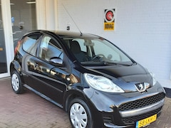 Peugeot 107 - 1.0-12V Urban Move *1STE EIGENAAR / 5DRS / AIRCO