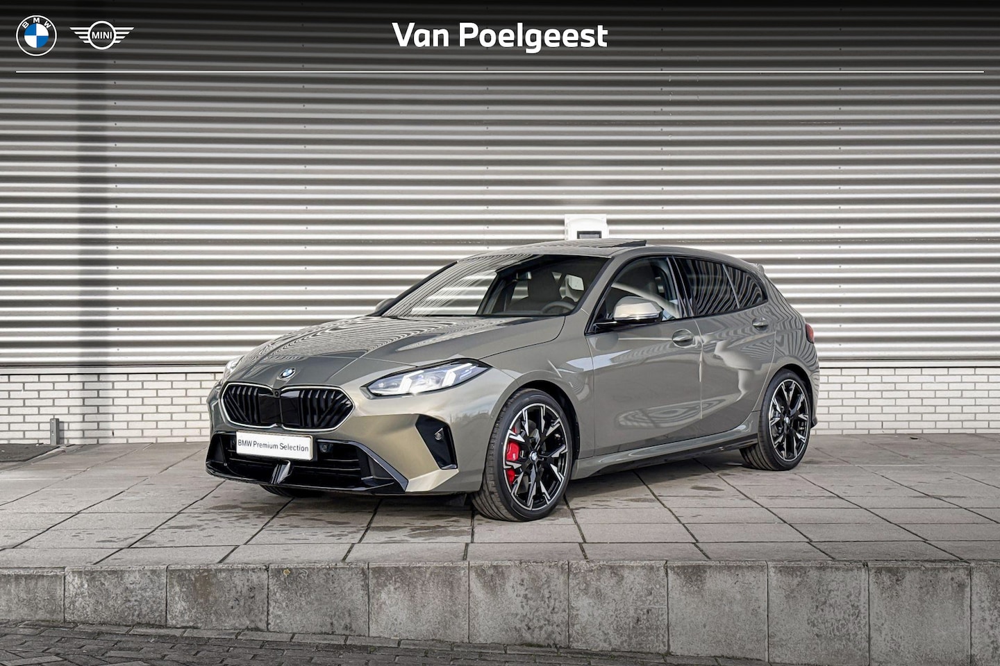 BMW 1-serie - 120 M Sportpakket Pro / Innovation Pack / Comfort Access / Panoramadak - AutoWereld.nl