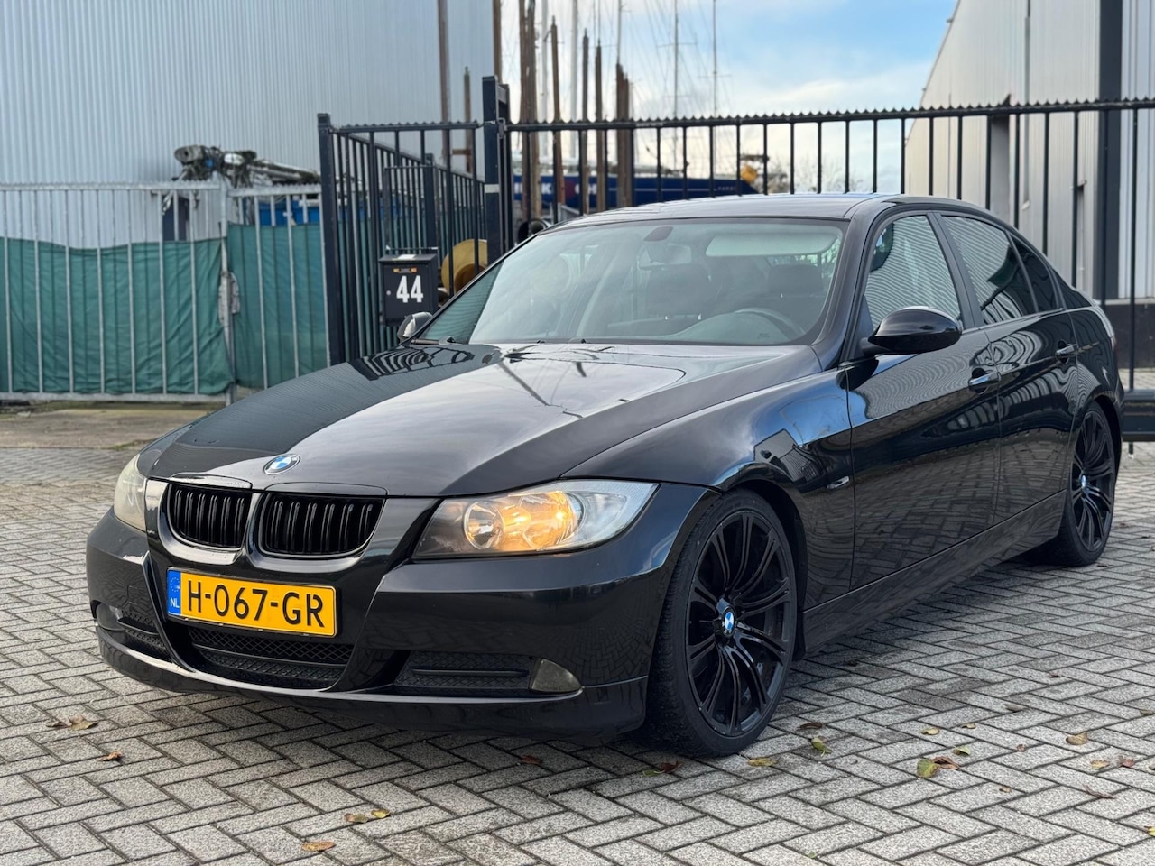 BMW 3-serie - 318i Airco M-sport - AutoWereld.nl
