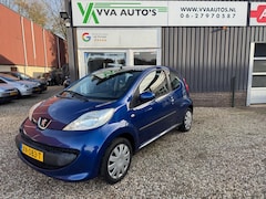 Peugeot 107 - 1.0 met airco, toerenteller, elektr ramen en APK tot 17-11-2026