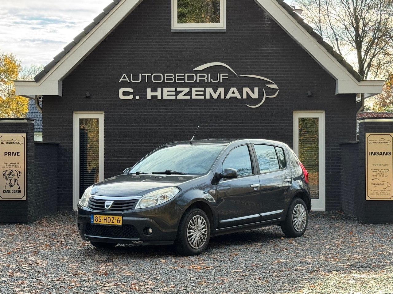 Dacia Sandero - 1.6 Lauréate Nieuwe APK inruilkoopje Airco - AutoWereld.nl