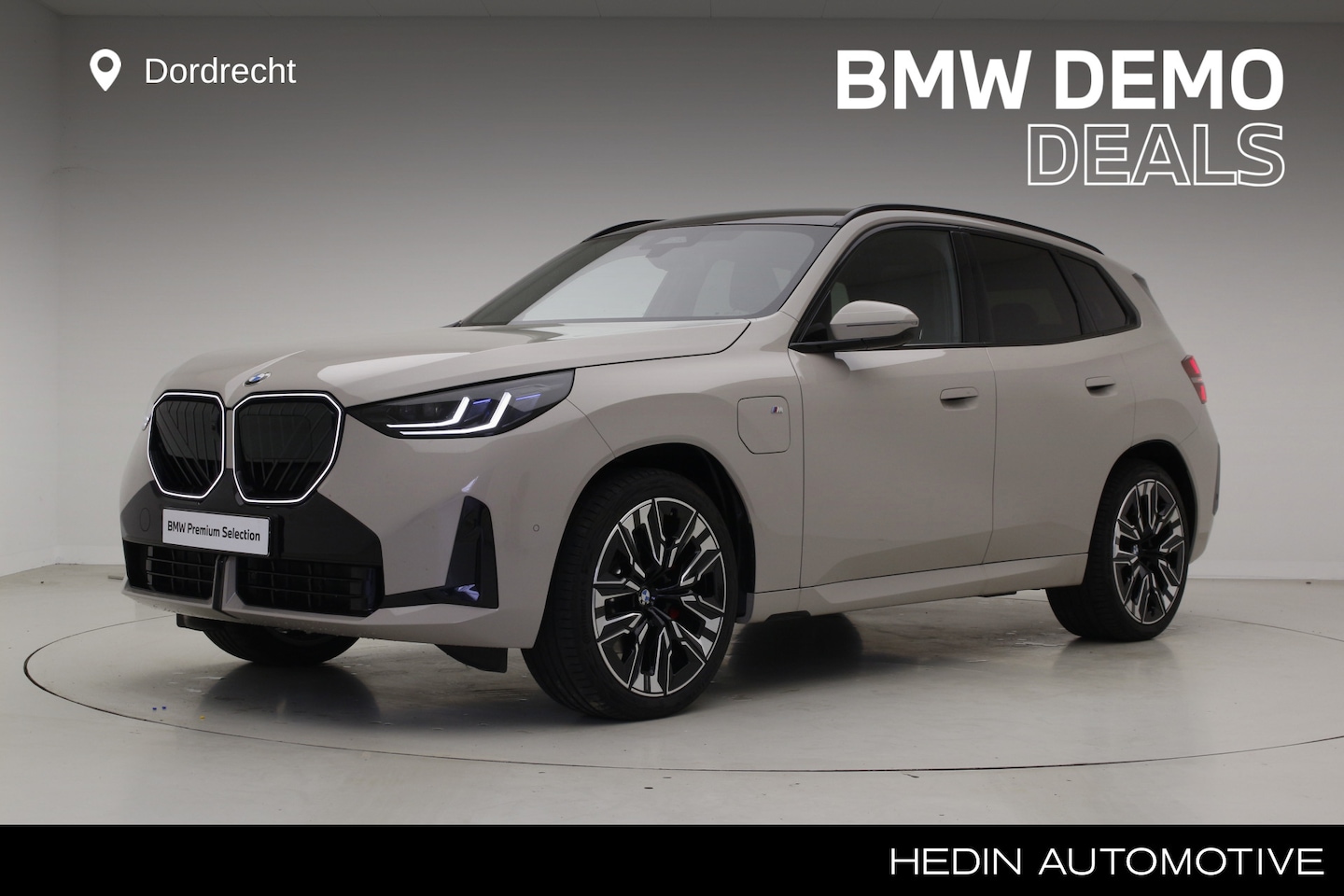 BMW X3 - 30e xDrive M-Sport Pro| Trekhaak | Panorama | Driving Ass. Plus - AutoWereld.nl