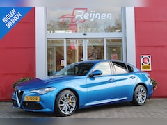 Alfa Romeo Giulia - 2.0 T 280PK Q4 AWD VELOCE | FULL MAP NAVIGATIE | BI-XENON KOPLAMPEN | LED ACHTERLICHTEN |