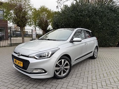 Hyundai i20 - 1.2 (4 cil.), AIRCO, Navigatie, Achteruitrijcamera, Cruise Control, Panoramadak, Stoel- &