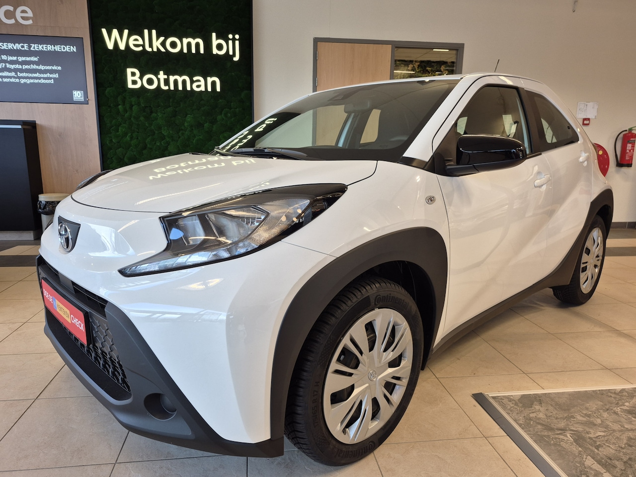 Toyota Aygo X - 1.0 VVT-i MT Play | NIEUW! | ACTIEPRIJS! | DECEMBER RIJDEN! | Cruise control adaptief | DA - AutoWereld.nl