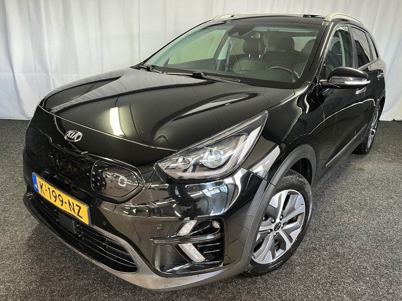 Kia e-Niro - DynamicPlusLine 64 kWh ADAPTIVE/APPLE/NAVI/100% SOH/3 FASE/STOELVERW. - AutoWereld.nl
