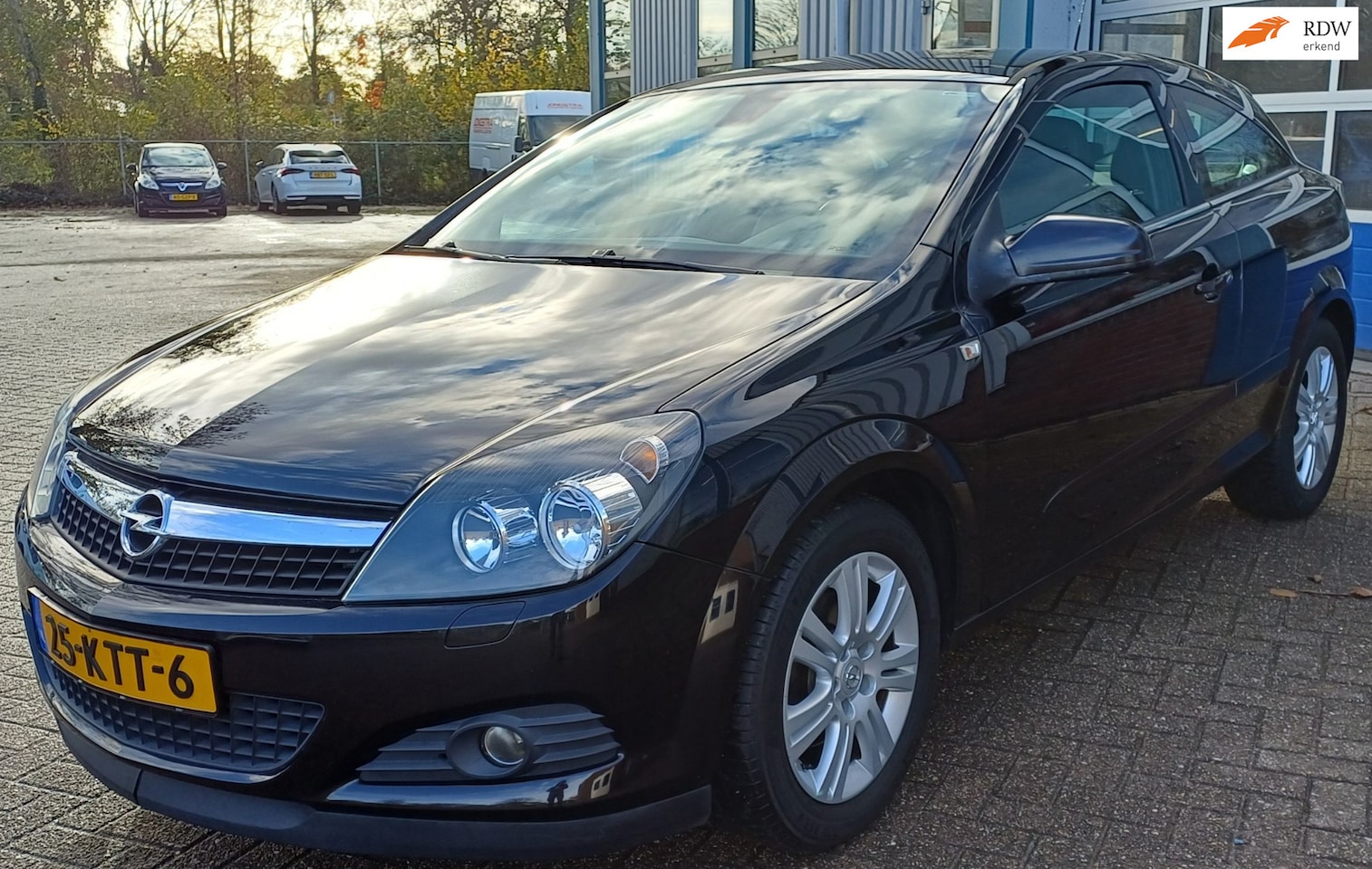 Opel Astra GTC - 1.6 Cosmo 1.6 Cosmo - AutoWereld.nl