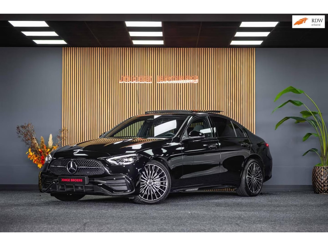 Mercedes-Benz C-klasse - 200 AMG Line |Pano|BTW|Night - AutoWereld.nl