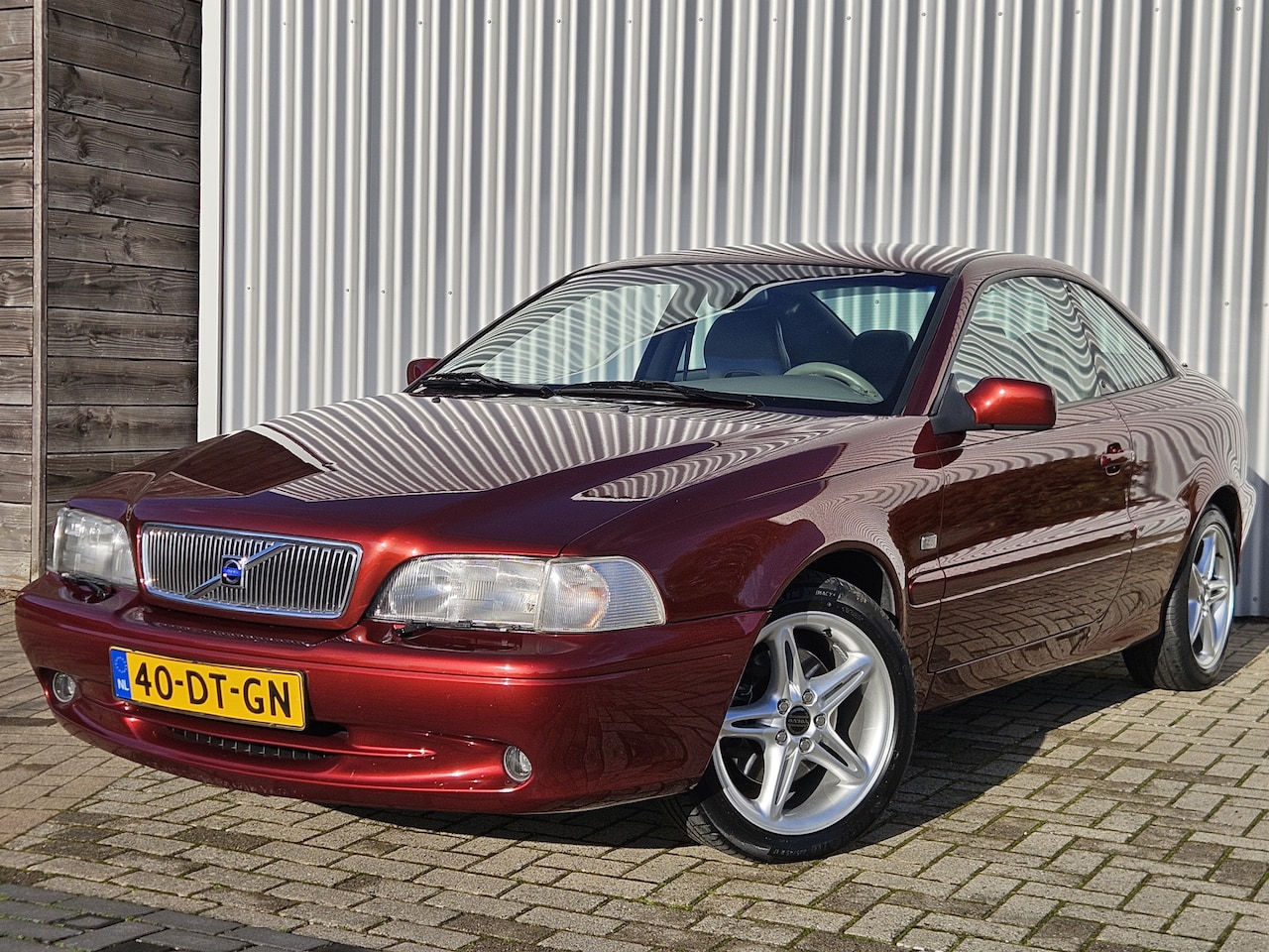 Volvo C70 Coupé - 2.3 T-5 Luxury /1e Eigenaar/Dealer Onderhouden! - AutoWereld.nl