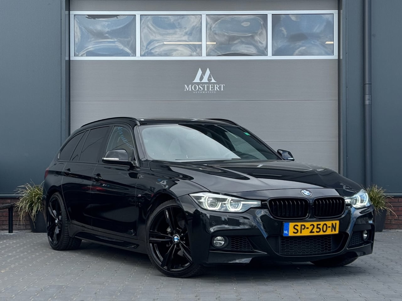 BMW 3-serie Touring - 318i/136pk Edition M-Sport Shadow Executive|2018|Trekhaak|Virtuele Cockpit|PDC|Elek koffer - AutoWereld.nl