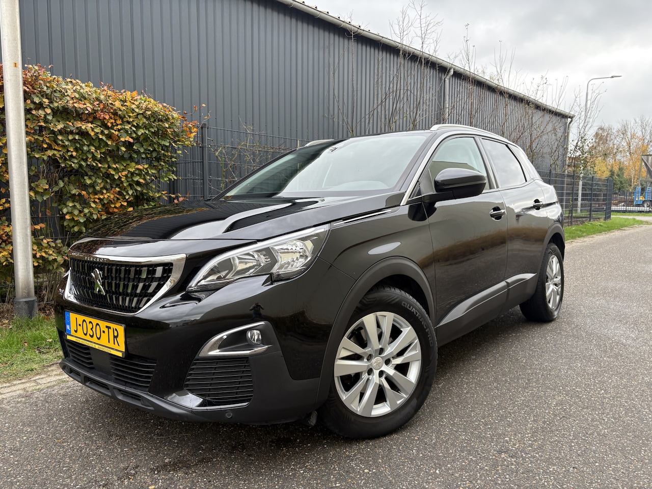 Peugeot 3008 - 1.2 PureTech Blue Lease Executive Avantage/ AUTOMAAT / NAVI / CRUISE - AutoWereld.nl