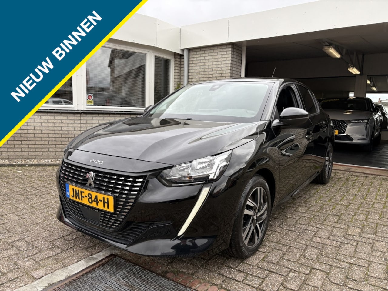 Peugeot 208 - 1.2 100pk Allure Pack Leder / Panodak - AutoWereld.nl
