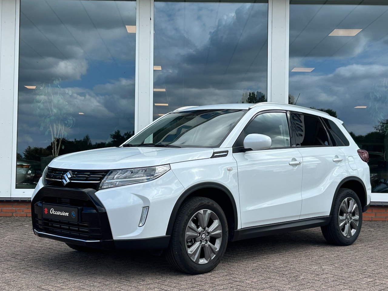 Suzuki Vitara - 1.4 Boosterjet Select Smart Hybrid - Nieuw Model - Navi - PDC - Camera - AutoWereld.nl