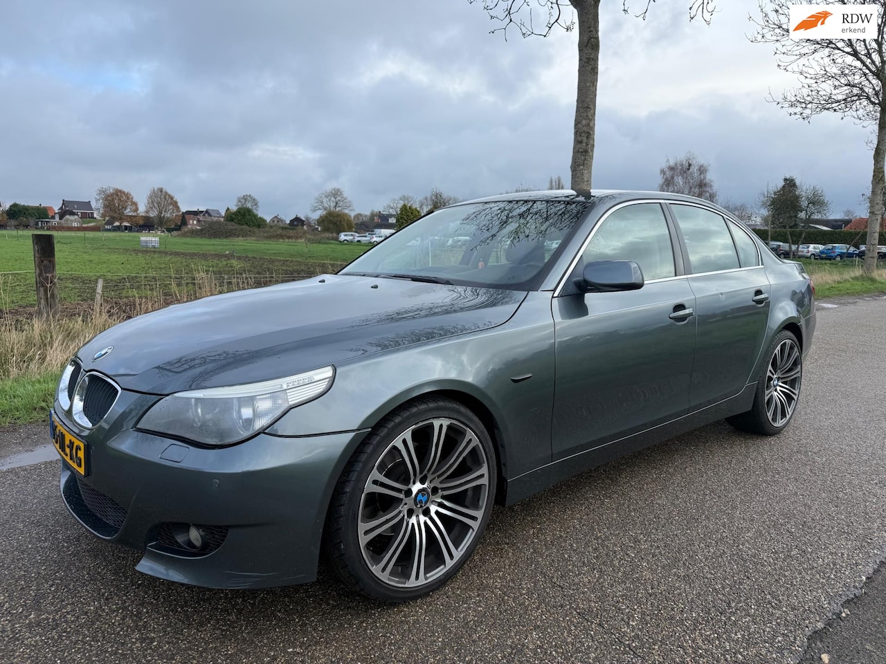 BMW 5-serie - 520i Executive Automaat - AutoWereld.nl