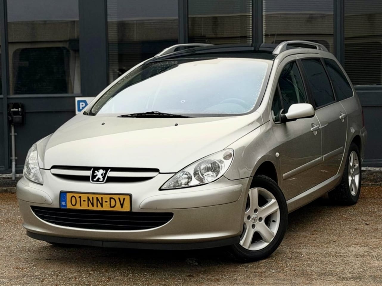 Peugeot 307 SW - 2.0-16V Pack 2.0 16V Pack - AutoWereld.nl