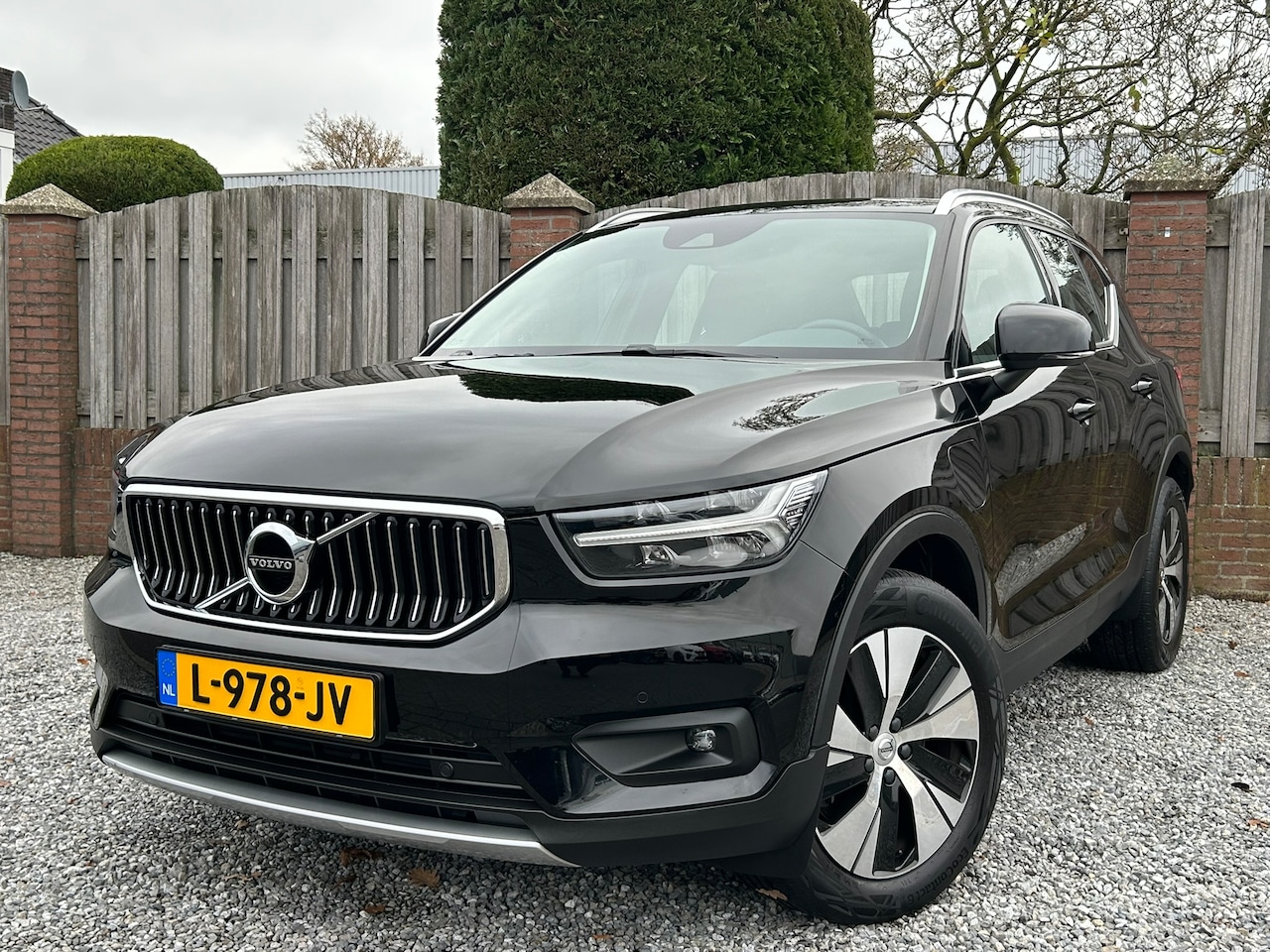 Volvo XC40 - 1.5 T5 Recharge Business Pro Volvo XC40 T5 Twin Engine 262pk Geartronic 2021 Zwart - AutoWereld.nl