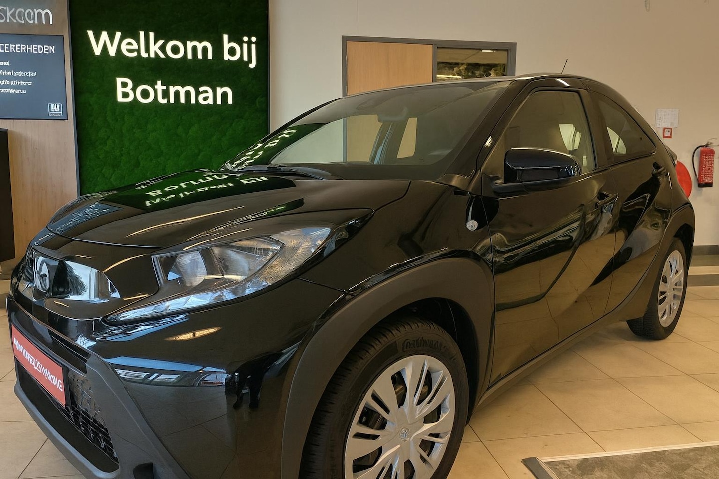 Toyota Aygo X - 1.0 VVT-i MT Play | NIEUW! | ACTIEPRIJS! | DECEMBER RIJDEN! | Cruise control adaptief | DA - AutoWereld.nl