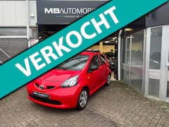 Toyota Aygo - 1.0-12V/ 5 Deurs/3e Eigenaar/Nap/1 Jaar APK/56DKM
