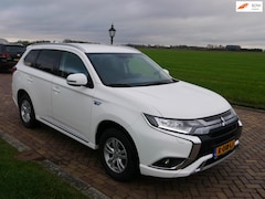 Mitsubishi Outlander - 2.4 PHEV Pure 2021 AWD CARPLAY *10899*NETTO
