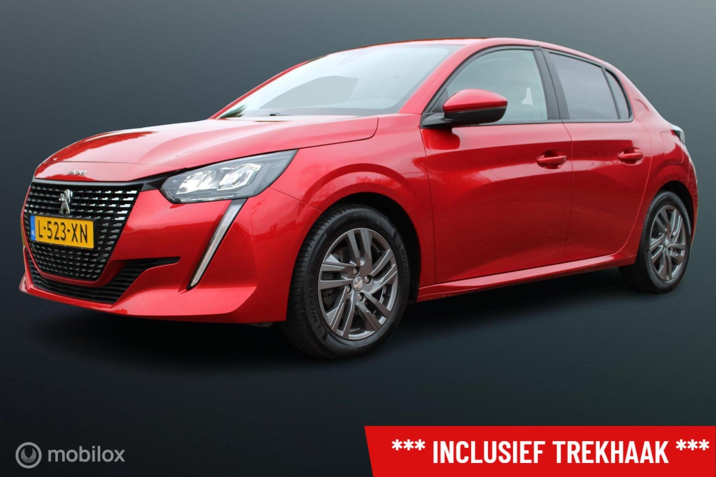 Peugeot 208 - 1.2 Turbo 100 PK PureTech Active Pack. Trekhaak, Donker glas, Navigatie, App connect, Crui - AutoWereld.nl