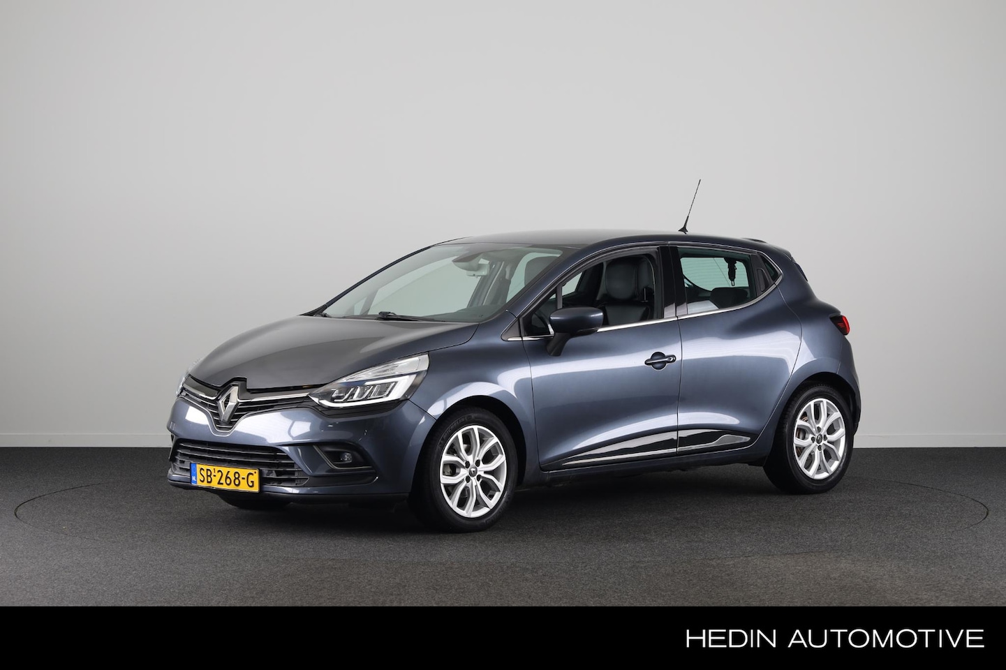 Renault Clio - 0.9 TCe Intens | Navigatie | Parkeersensoren achter | LED koplampen | Lichtmetaal - AutoWereld.nl