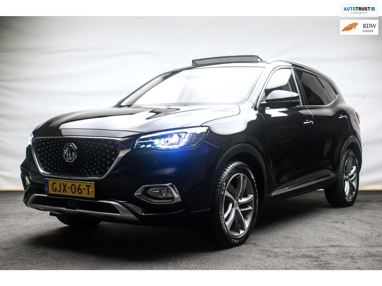 MG EHS - 1.5 TGDI Luxury SOH 92% [ Panoramadak 360 Camera ACC Sfeer Keyless Blindspot Carplay ] - AutoWereld.nl