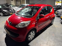 Peugeot 107 - 1.0-12V XS 1 jaar APK