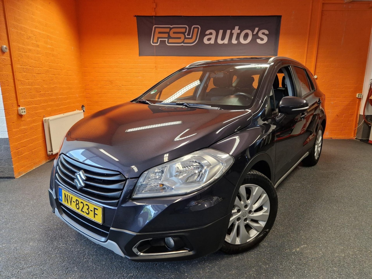 Suzuki SX4 S-Cross - 1.6 / BUSINESS-PRO-EDITION / PANOSCHUIFDAK!! - AutoWereld.nl