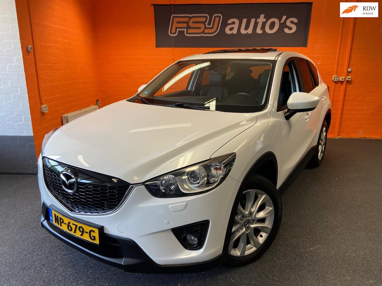 Mazda CX-5 - 2.0 / 4WD / SKY-ACTIVE / TOPSTAAT / VOL OPTIE'S - AutoWereld.nl