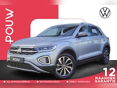 Volkswagen T-Roc - 1.0 TSI 110pk Style | Achteruitrijcamera | Navigatie | Trekhaak