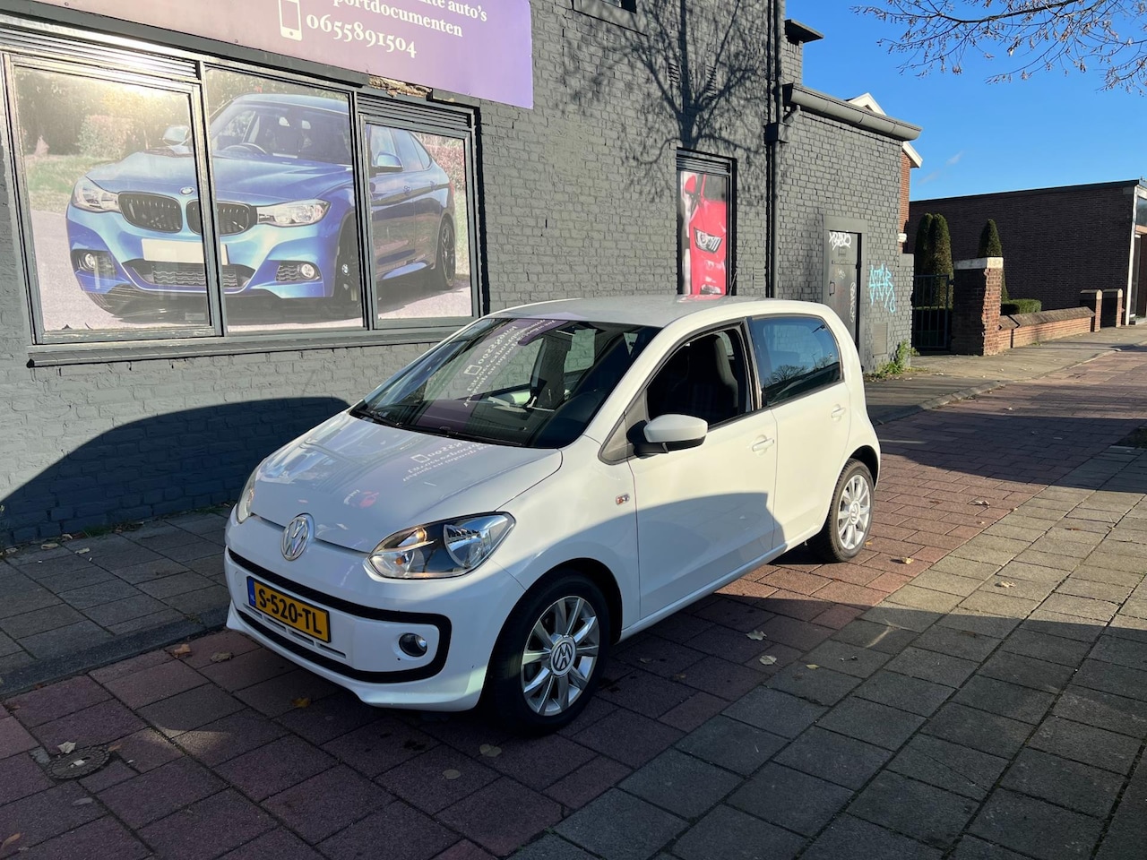 Volkswagen Up! - 1.0 BMT high up! navi parksensor stoelverwarming - AutoWereld.nl