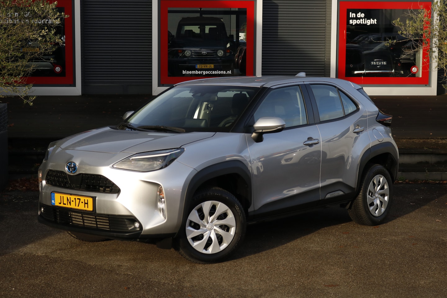 Toyota Yaris Cross - 1.5 Hybrid Active All season banden | Car Play - AutoWereld.nl
