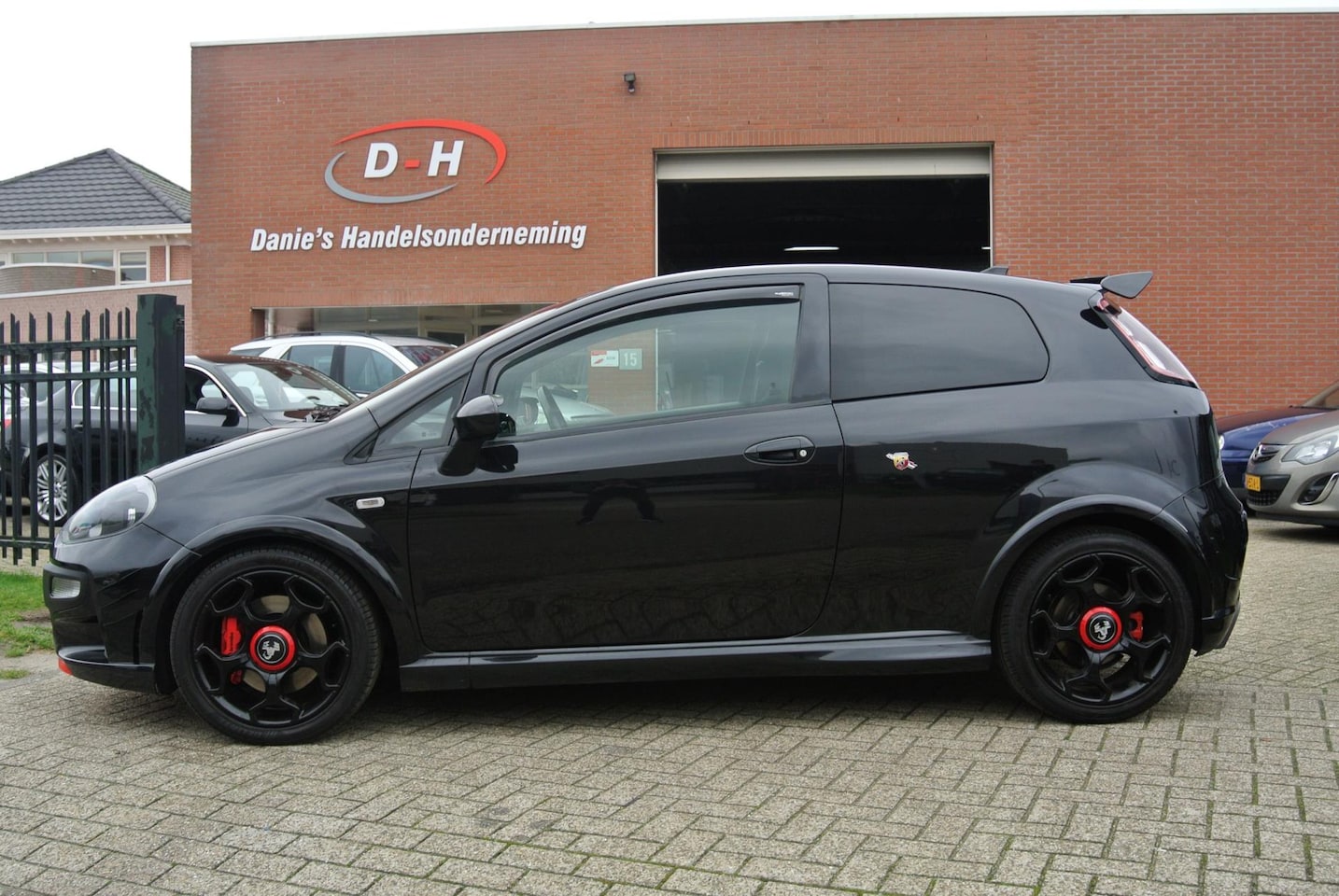 Fiat Punto Evo - 1.4 Abarth Supersport apk 12-11-2026 inruil mogelijk - AutoWereld.nl