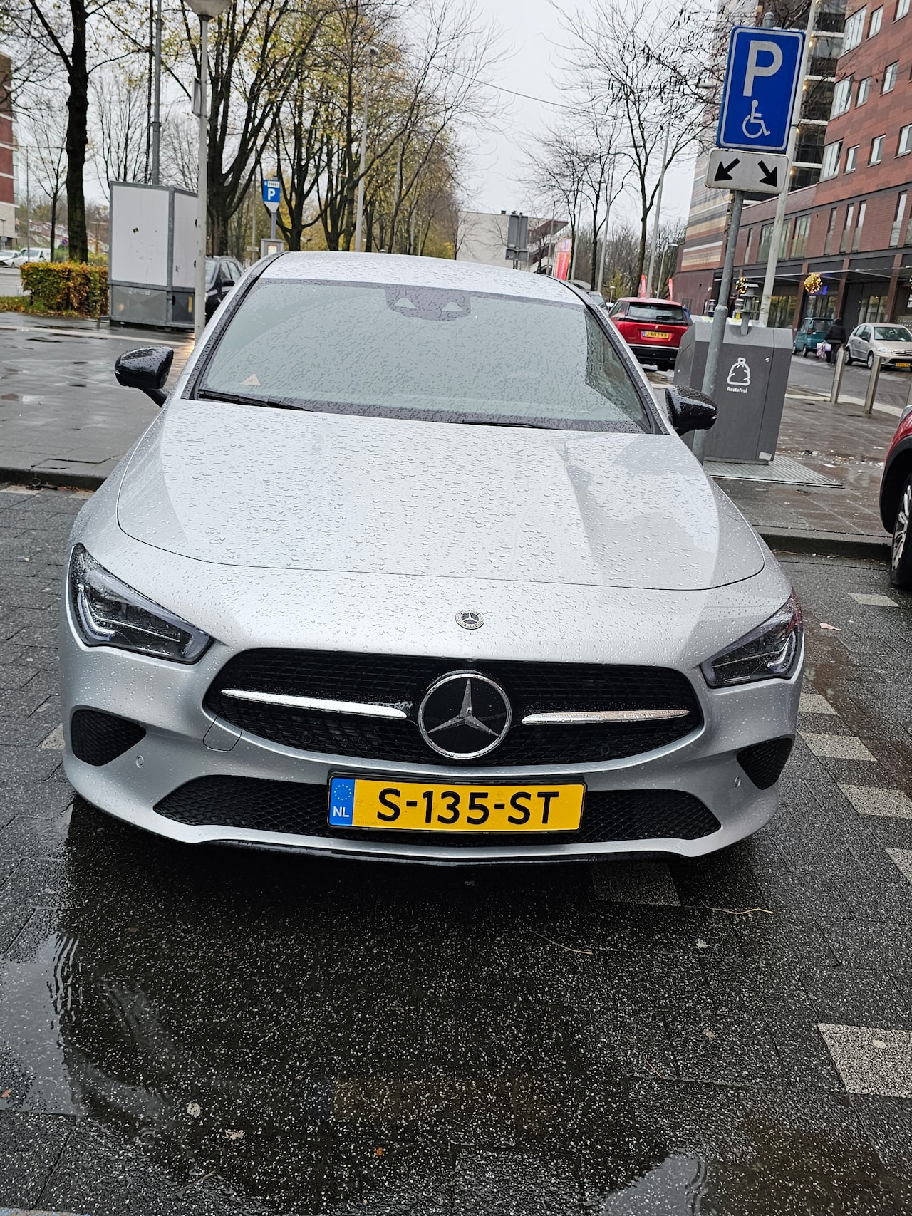 Mercedes-Benz CLA-klasse Shooting Brake - 180 Luxury Line Shooting Brake Face lift Full options duurste uitvoering. - AutoWereld.nl