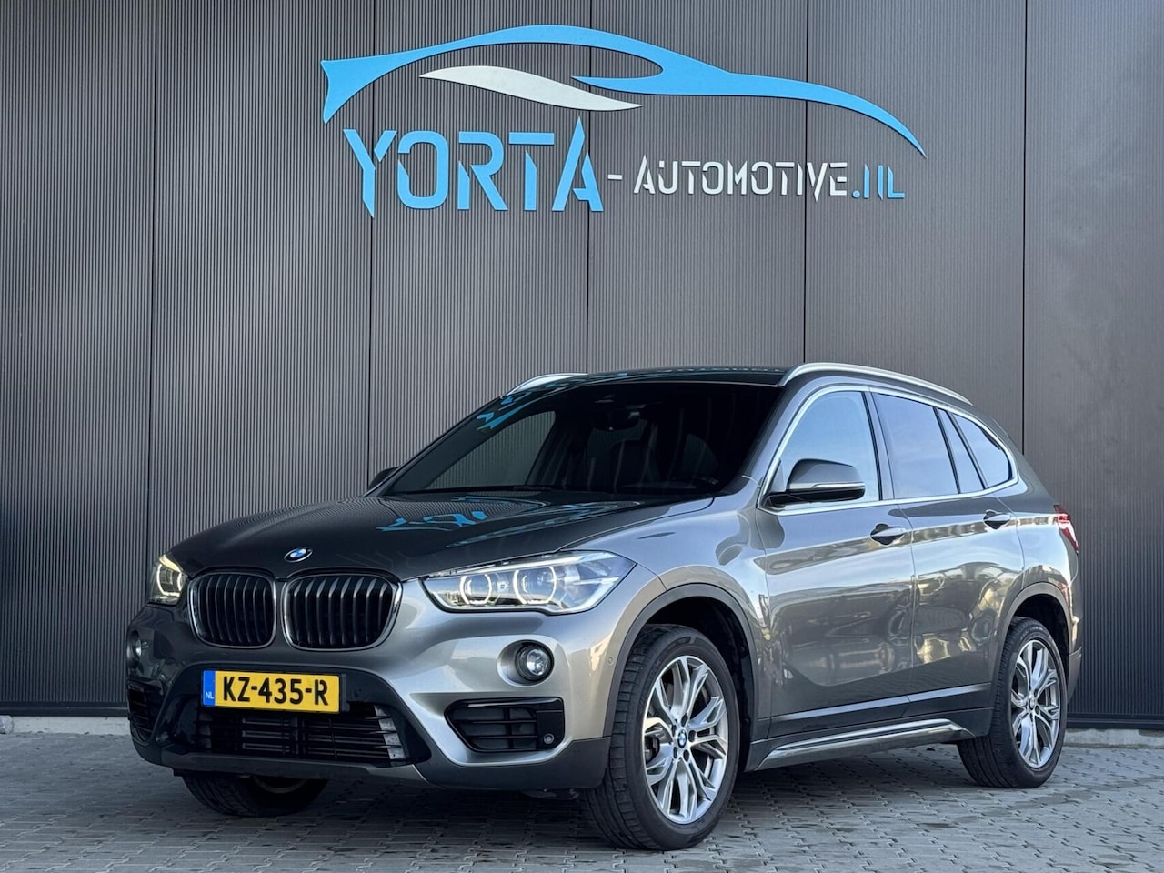 BMW X1 - sDrive20i High Executive NL AUTO*AUTOMAAT*AFN. HAAK*HUD - AutoWereld.nl