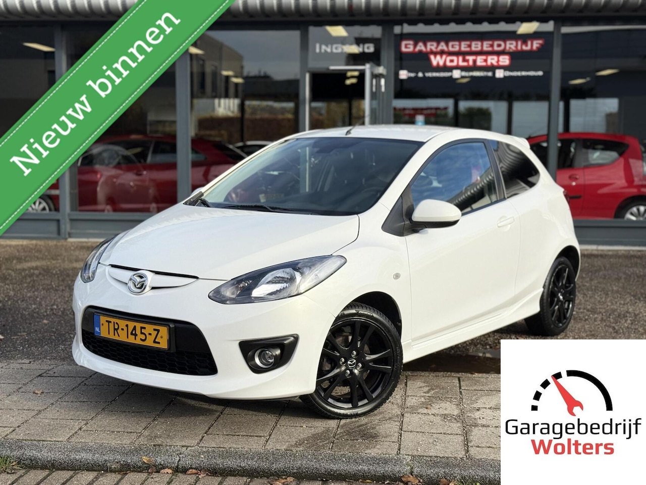 Mazda 2 - 1.3 XS airco ecc lmv navi apple carplay - AutoWereld.nl