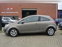 Opel Corsa - 1.2-16V Cosmo airco inruil mogelijk nap