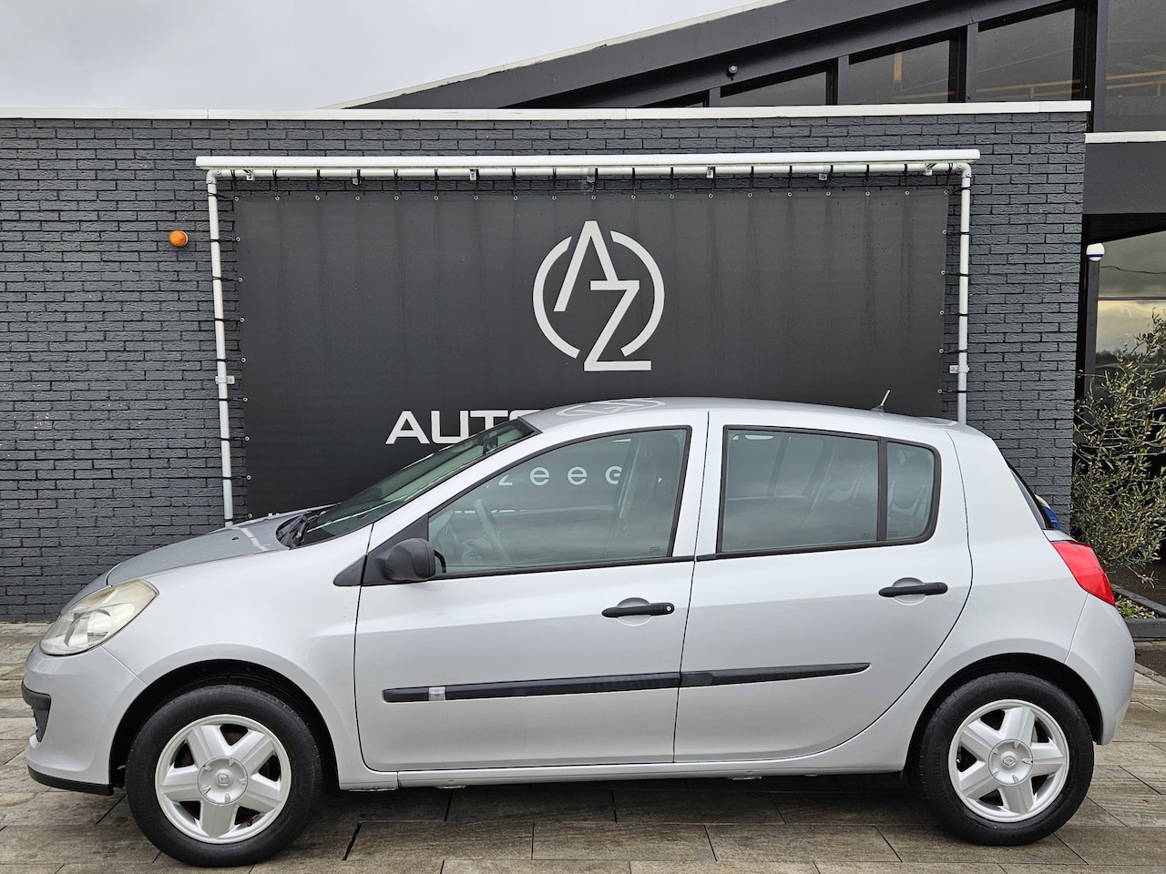 Renault Clio - 1.2-16V Special Line *AC* - AutoWereld.nl