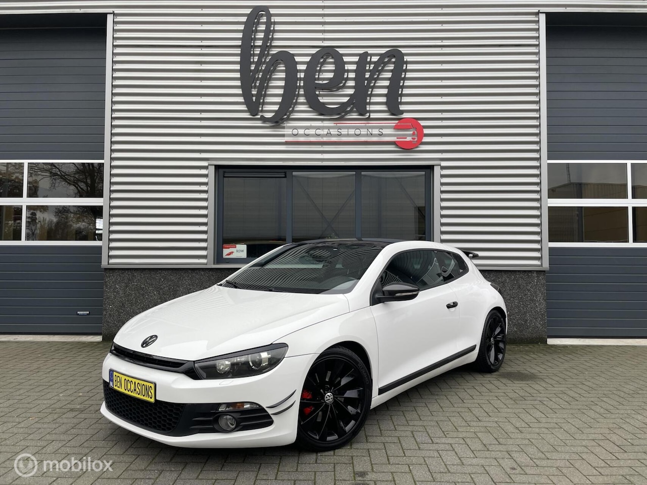 Volkswagen Scirocco - 2.0 TSI Highline UNIEK!!! - AutoWereld.nl