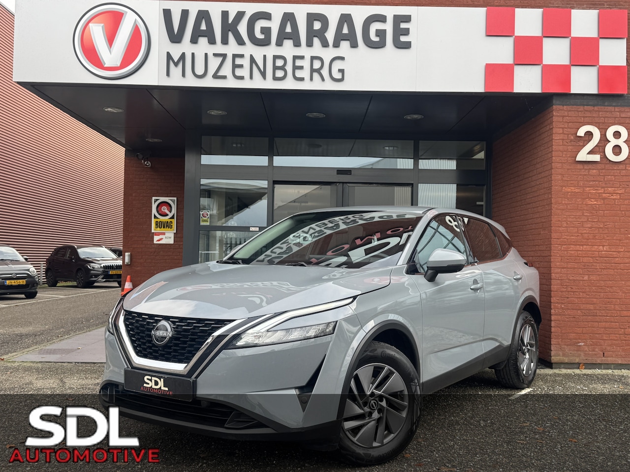 Nissan Qashqai - 1.3 MHEV Xtronic N-Connecta // NAVI // CAMERA // CLIMA // ADAPTIVE CRUISE // APPLE CARPLAY - AutoWereld.nl