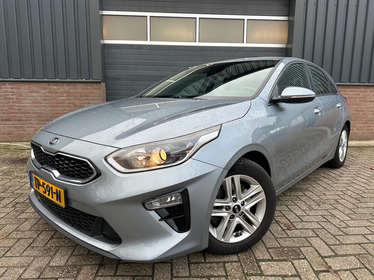 Kia Cee'd - Ceed 1.0 T-GDi DynamicLine net voorzien van onderhoud. - AutoWereld.nl