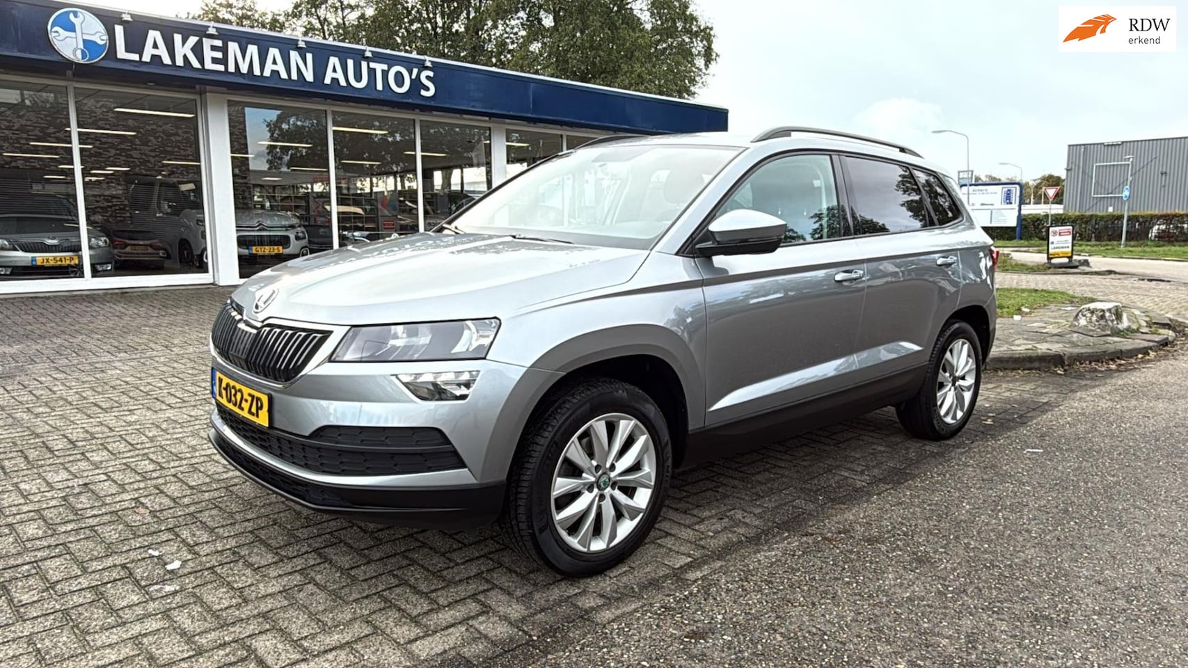 Skoda Karoq - 1.0 TSI Ambition Business Silverline Huurkoop Inruil APK Garantie - AutoWereld.nl