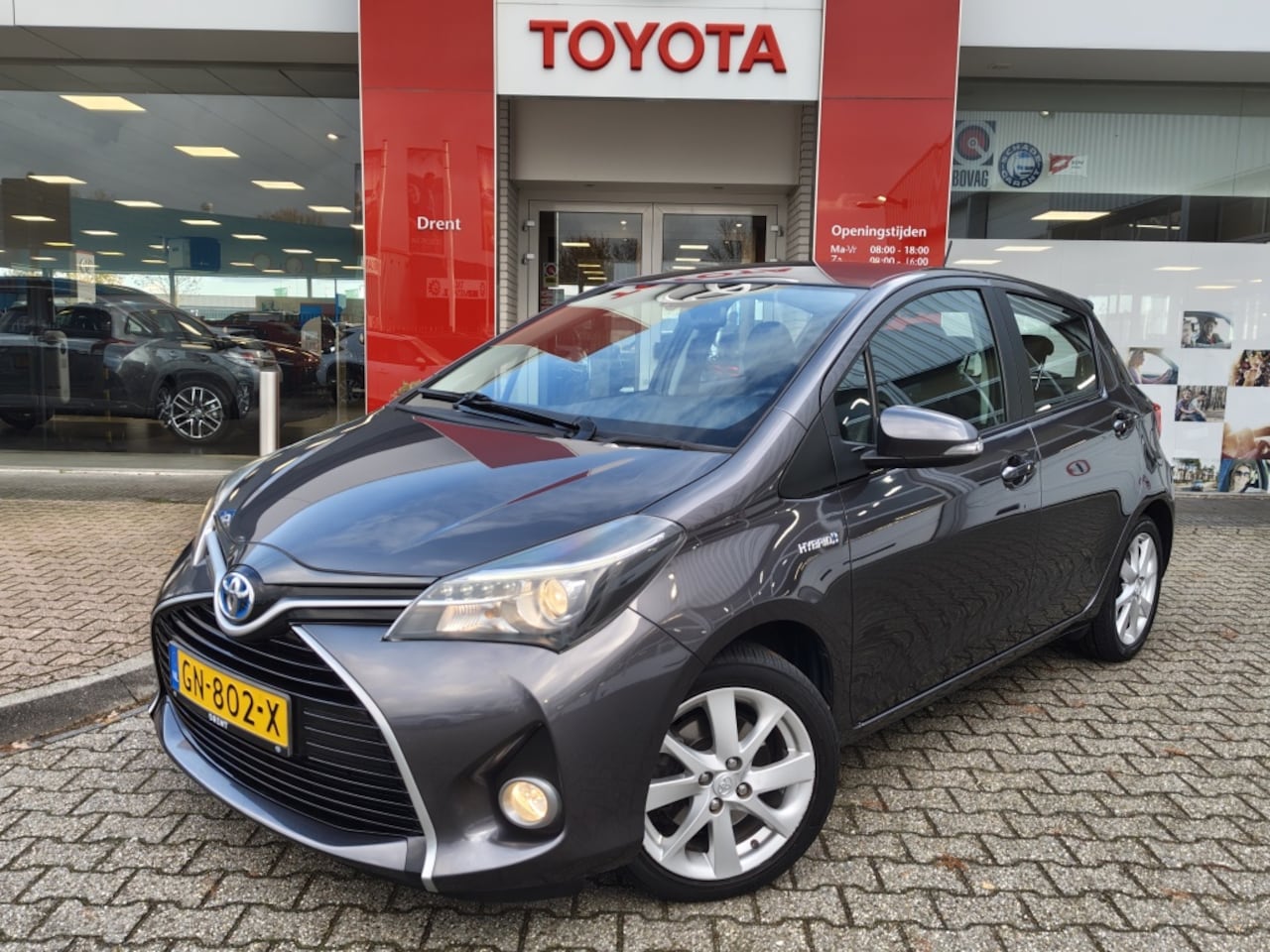 Toyota Yaris - 1.5 Hybrid Dynamic | Trekhaak Afn. | Navi | Keyless Entry/Start - AutoWereld.nl