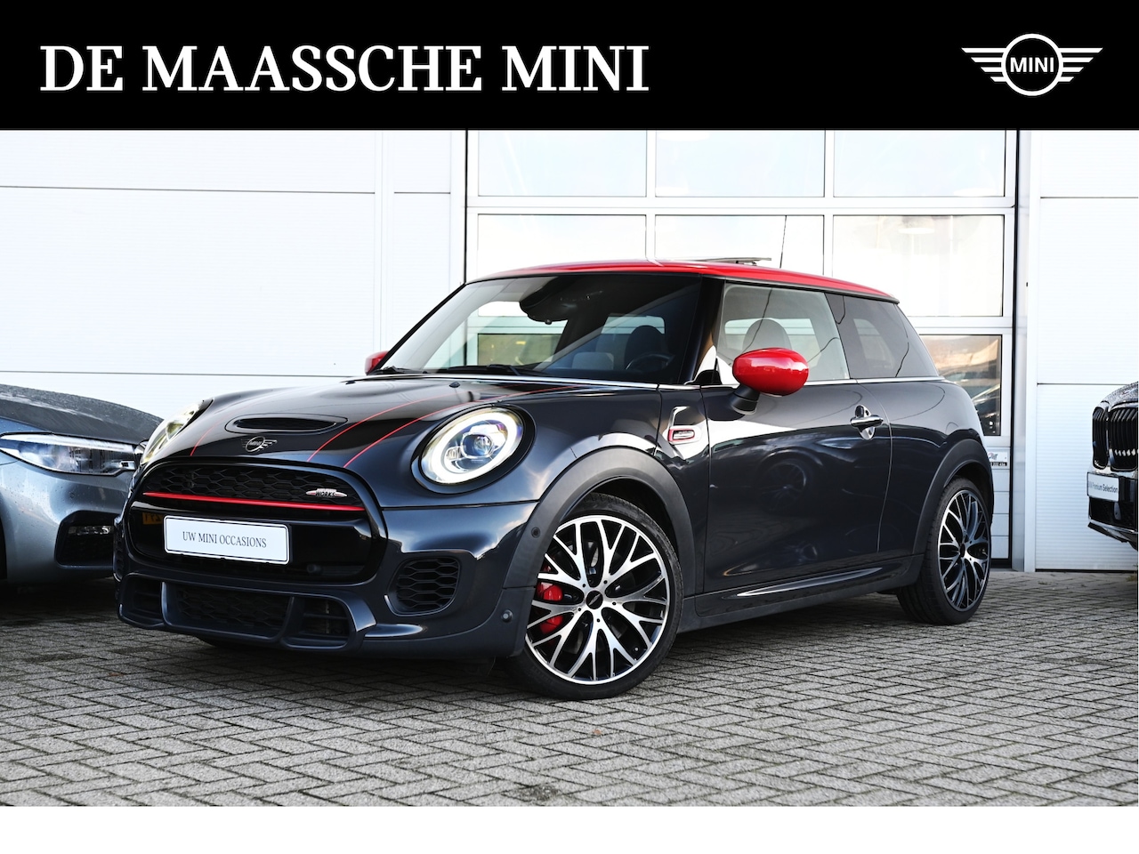 MINI John Cooper Works - Hatchback Chili Automaat / Panoramadak / Achteruitrijcamera / JCW Sportstoelen / Head-Up / - AutoWereld.nl