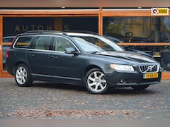 Volvo V70 - T4 Limited Edition | 1e Eigenaar | Dealer onderhouden | Stoelverwarming | Trekhaak | Parke