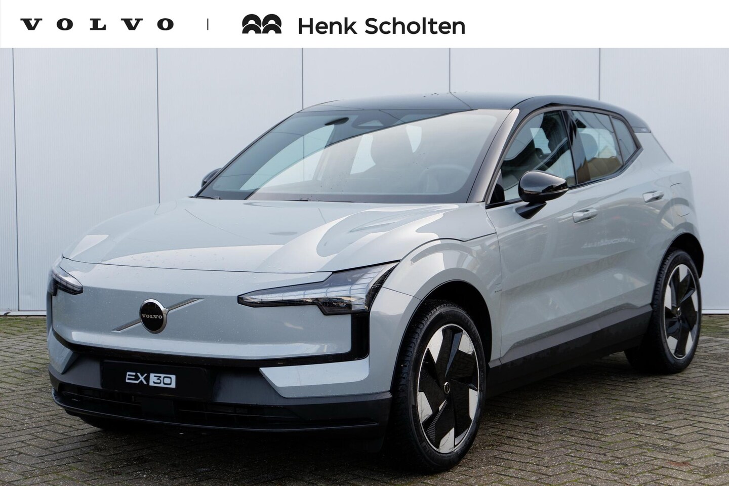 Volvo EX30 - Single Motor Extended Range Plus 69 kWh | Getint Glas Achter | 19" Lichtmetalen velgen | V - AutoWereld.nl