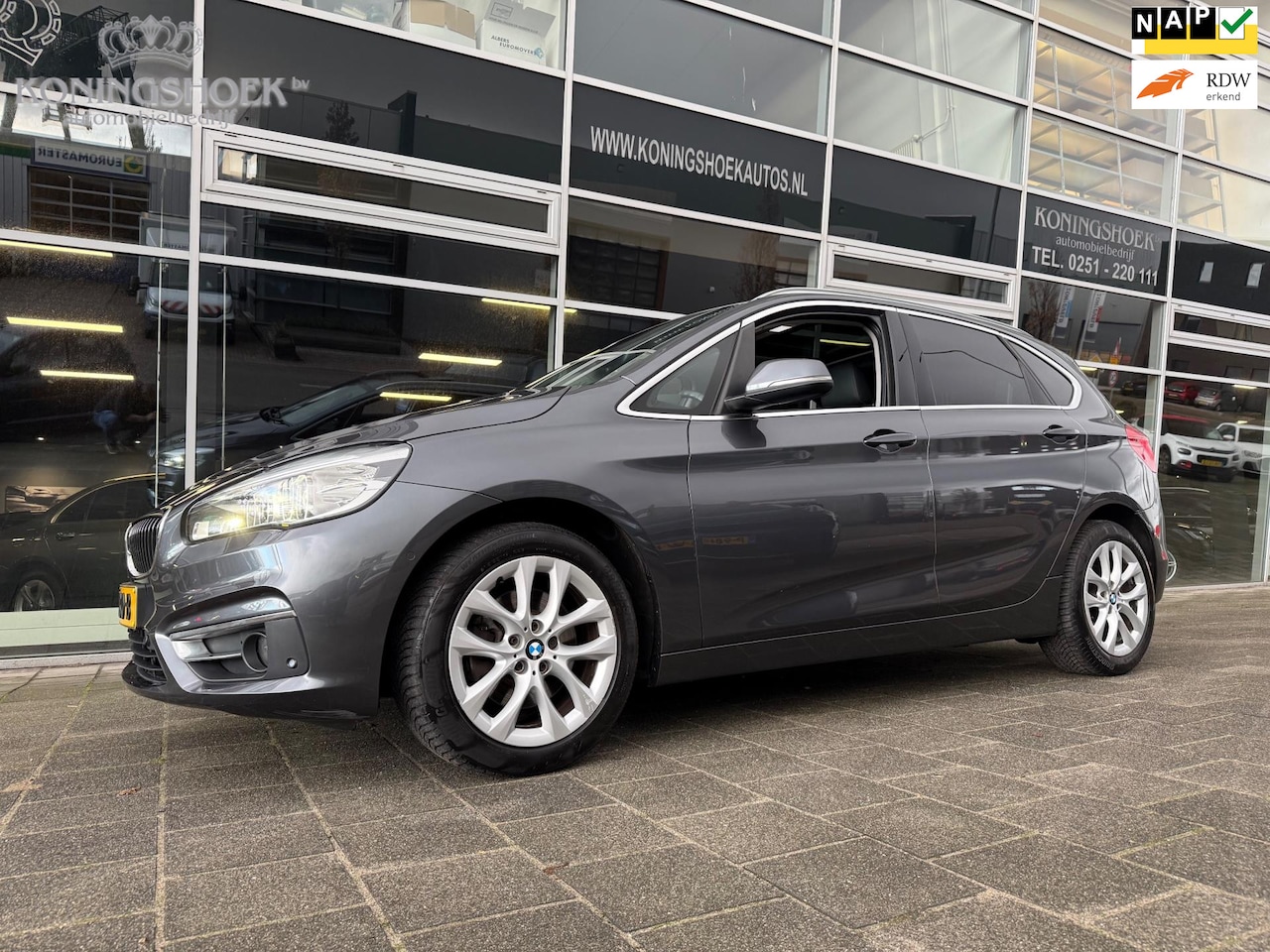 BMW 2-serie Active Tourer - 220i Luxury Automaat - AutoWereld.nl