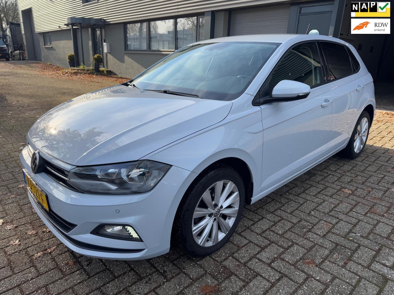 Volkswagen Polo - 1.6 TDI Comfortline Business 1.6 TDI Comfortline Business - AutoWereld.nl