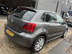 Volkswagen Polo - 1.2 TSI Highline / Klimate Control ? Stoelverwarming